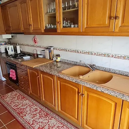 Lovely Modern Duplex 3 Bedroom Flat In Quiet Area Tavarede