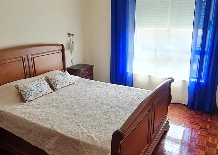 Lovely Modern Duplex 3 Bedroom Flat In Quiet Area Appartement Tavarede